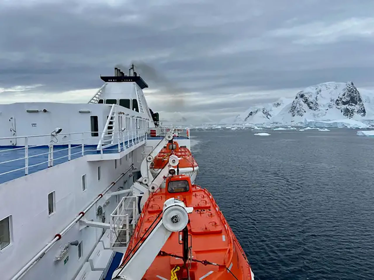 رحلة إلى القارة القطبية الجنوبية