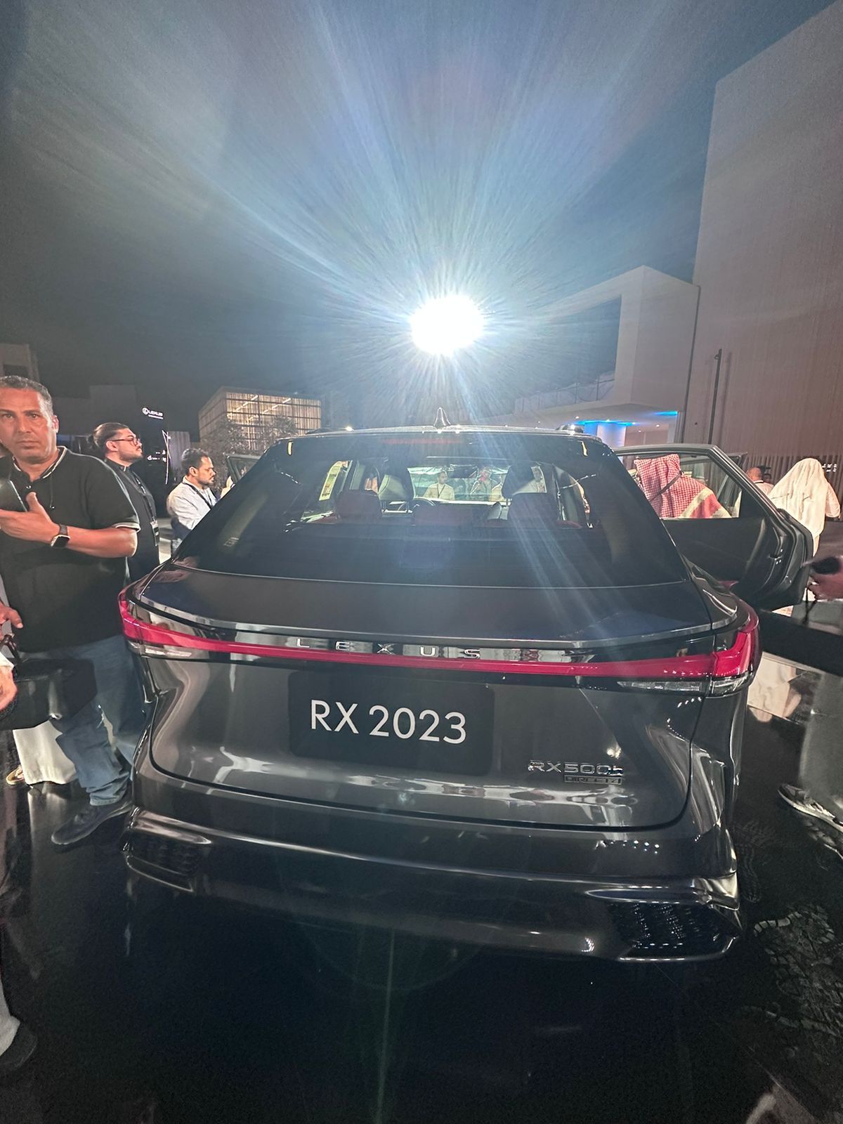 صور سيارة لكزس RX 2023 في السعودية وأبرز ما يُميز السيارة الفاخرة 5