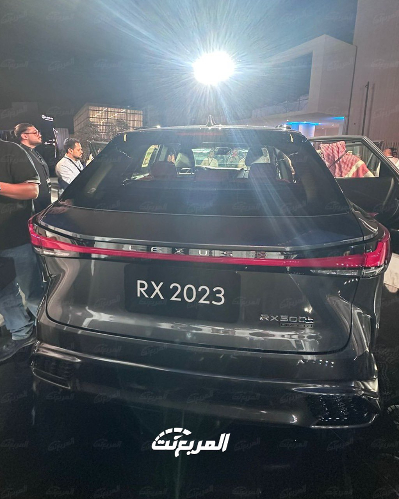 التصميم الخارجي في سيارة لكزس RX 2023