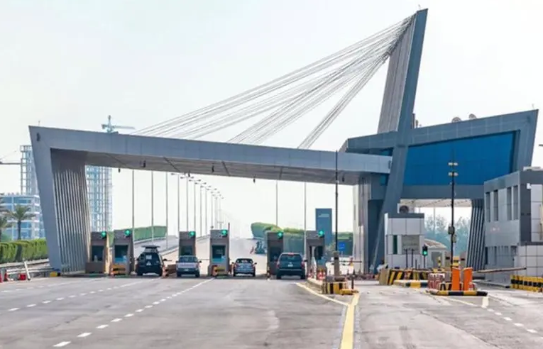  "جسر الملك فهد" يوضح رسوم التأمين للمركبات المتجهة للبحرين 2