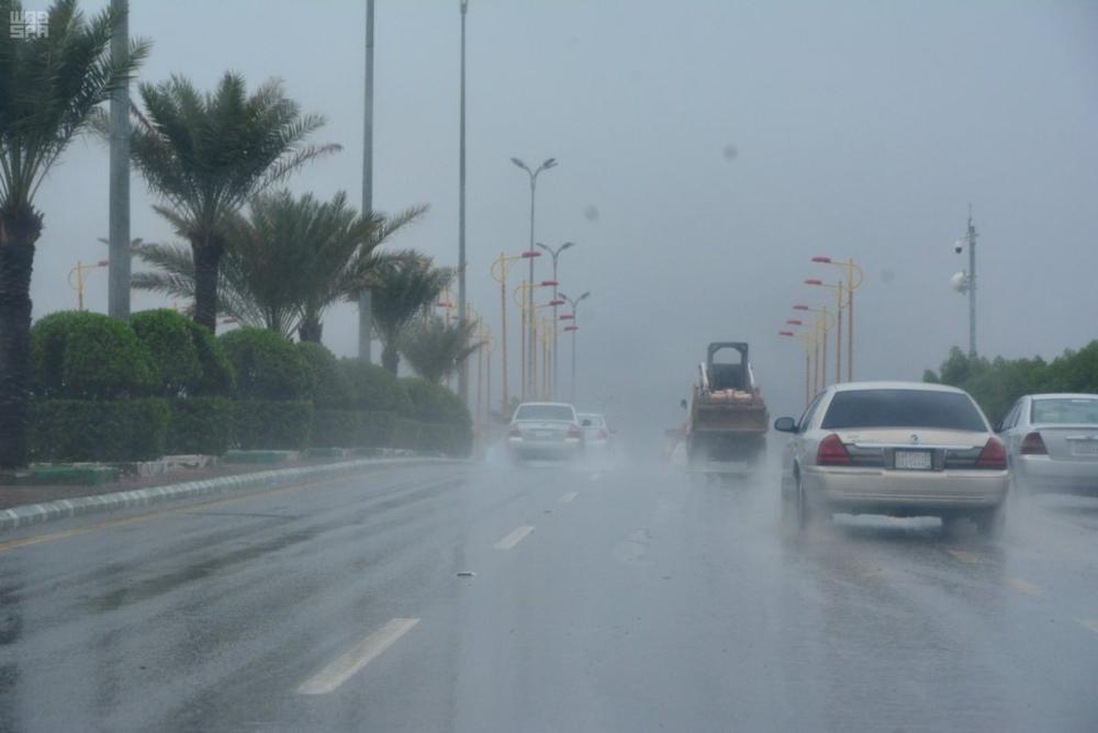 "أمن الطرق" يوجه نصائح لقائدي المركبات عند هطول الأمطار 8