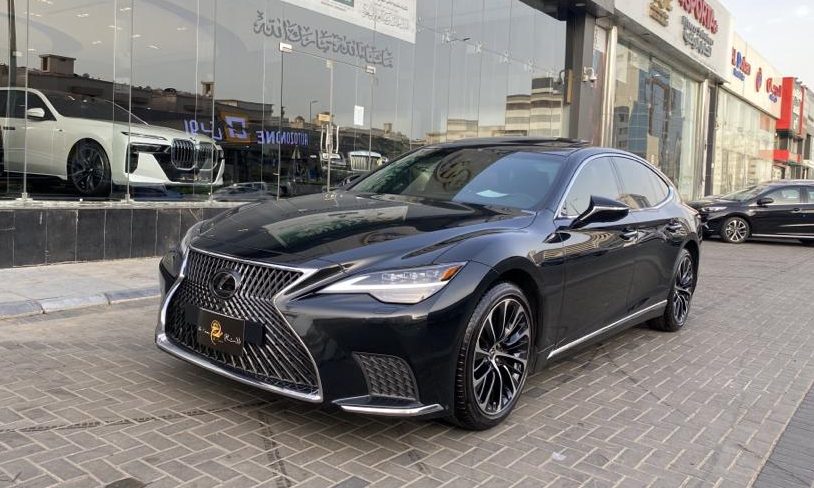 لكزس LS 2021 الفاخرة Luxury Sedan كم سعرها ومن أين تشتريها في السعودية؟ 7