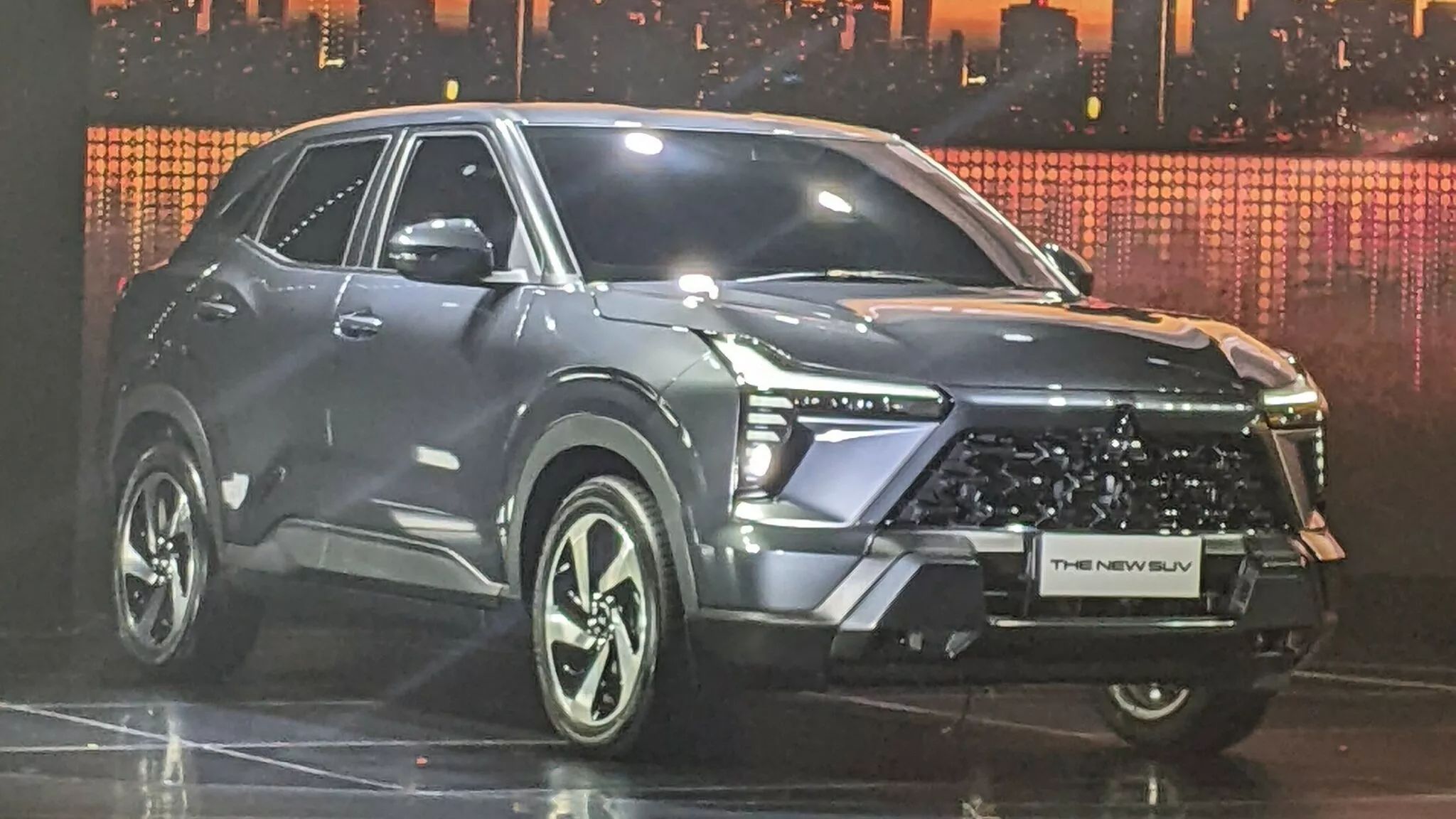 ميتسوبيشي تكشف عن SUV عضلية جديدة كلياً للأسواق الآسيوية 16