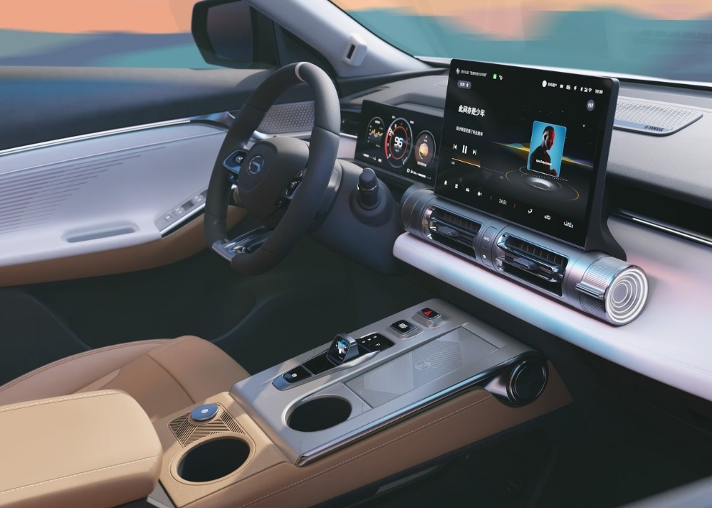 تجربة قيادة جي ايه سي إمكو 2024 “تجربة فريدة وأبرز التجهيزات في السيارة الجديدة” 4