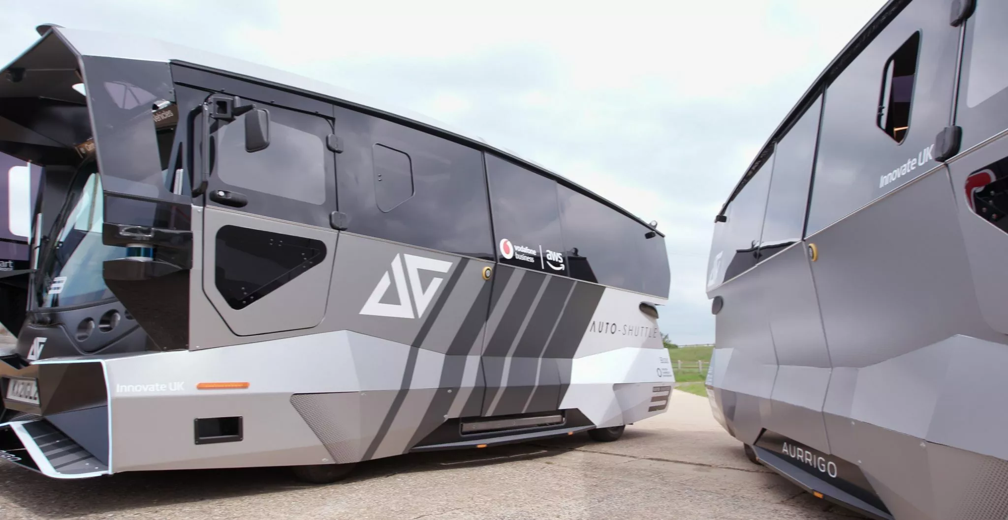 انطلاق تجارب الباصات البريطانية ذاتية القيادة في الطرق الأوروبية بتصميم ملفت للأنظار 9