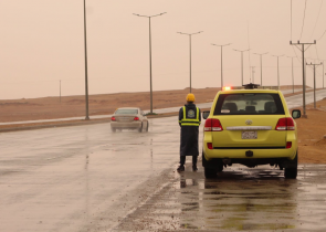 إرشادات “الدفاع المدني” لقائدي المركبات حال هطول الأمطار 6