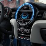 أبرز المزايا التكنولوجيا في داخلية سيارات ميني: شاشة المعلومات والترفيه والنظام الصوتي والخدمات المتصلة 3