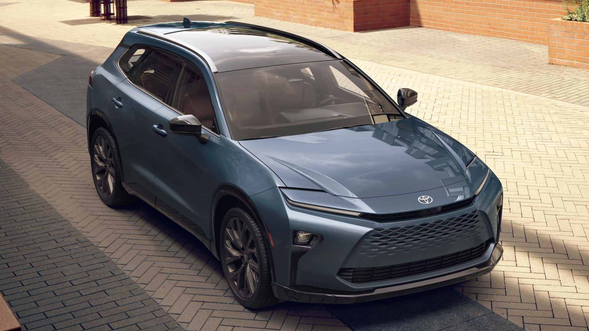 تويوتا كراون سيجنيا 2025 الجديدة كلياً تنطلق بمحرك هايبرد وداخلية فاخرة وتصميم الـ SUV 5