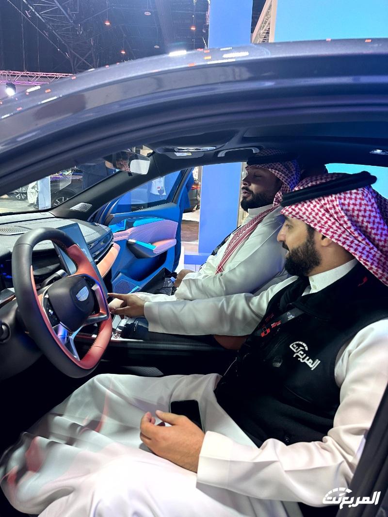 جيلي في معرض الرياض تكشف عن طراز كهربائي وآخر يعمل بالميثانول وسيارة سيدان متوسطة الحجم 27