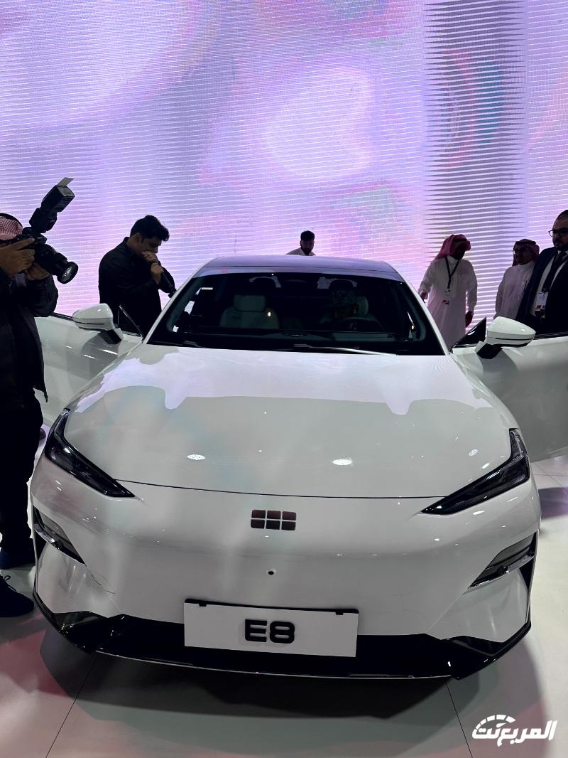 جيلي في معرض الرياض تكشف عن طراز كهربائي وآخر يعمل بالميثانول وسيارة سيدان متوسطة الحجم 11