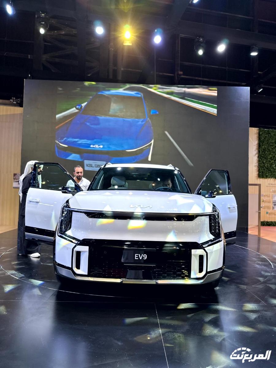 كيا الجبر في معرض الرياض تدشن سيارات جديدة وتعلن موعد توفر السيارات الكهربائية EV6 و EV9 265