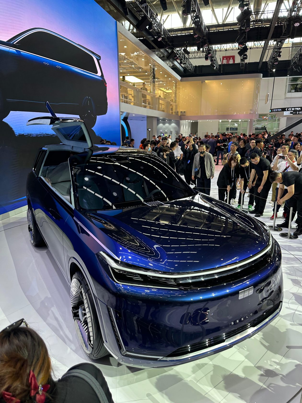 جيلي ستارشيب SUV الفاخرة الجديدة تُدشن في الصين بمحركات هجينة ثورية بمدى يتجاوز 2000 كيلومتر 1