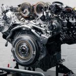 بنتلي تكشف عن محرك V8 هايبرد جديد كلياً سيكون الأقوى في تاريخ العلامة 19