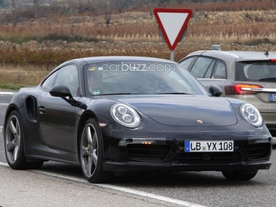 صور تجسسية تلتقط بورش 911 توربو الجديدة المطوره بعد الترقية Porsche 911 Turbo 3