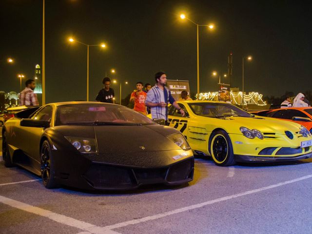 “بالصور” تجمع لافضل السيارات السوبركارز الاوروبية المذهلة فى العاصمة القطرية