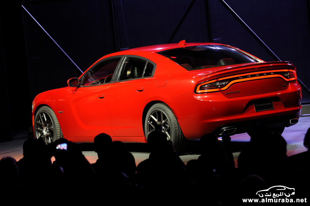 Dodge-Charger-2015-1