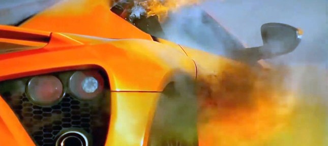 بالفيديو احتراق السيارة Zenvo ST1 اثناء اختبارها في برنامج توب جير 1