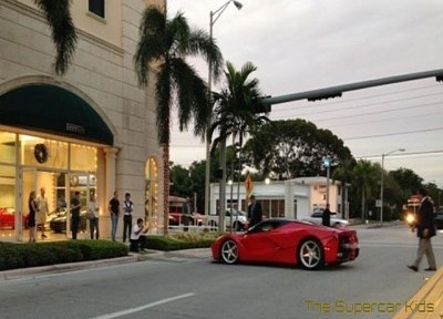 “بالصور” للمرة الاولى سيارة فيراري لافيراري Ferrari LaFerrari تظهر في ميامي
