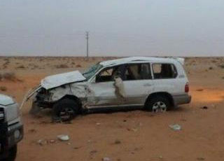 "بالصور": إصابة 3 شقيقات جراء إنقلاب سيارة كانت تقودها إحداهن عمرها 40 عاماً 3