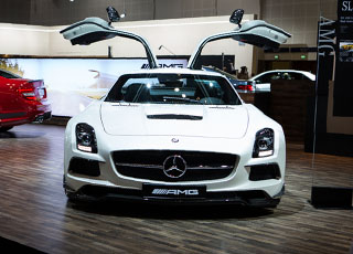 مرسيدس بنز 2015 تعرض سياراتها الجديدة والمزودة والمطورة Mercedes-Benz 1
