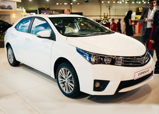 تويوتا كورولا 2014 نجمة معرض دبي للسيارات لهذا العام "صور" Toyota Corolla 1