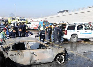 “صور” حادث مروع في وسط مدينة أبوظبي