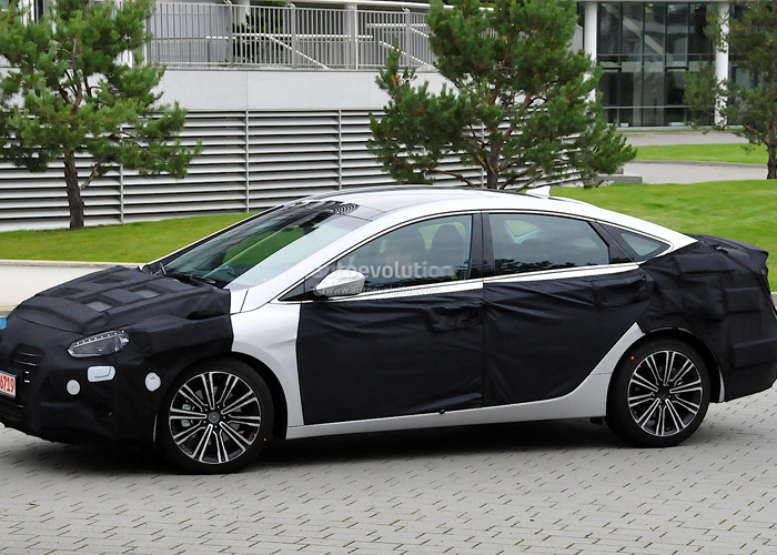 "بالصور" هيونداي i40 2015 الجديدة القادمة تظهر خلال اختبارها في كوريا Hyundai i40 3