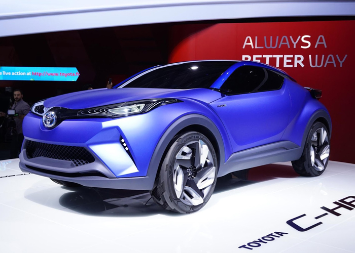 تويوتا سي-اتش ار كونسبيت الكهربائية تظهر في معرض باريس للسيارات Toyota C-HR