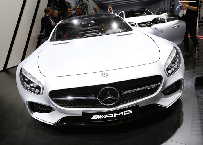 مرسيدس 2015 تكشف عن سياراتها الجديدة “صور ومواصفات وفيديو” Mercedes-AMG