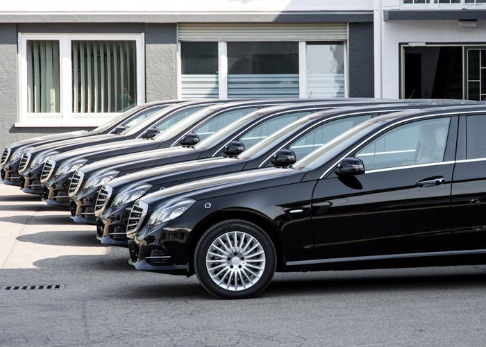 "بالصور" مرسيدس بنز تطلق فئة E-Class بستة أبواب مطورة Mercedes-Benz E-Class 3