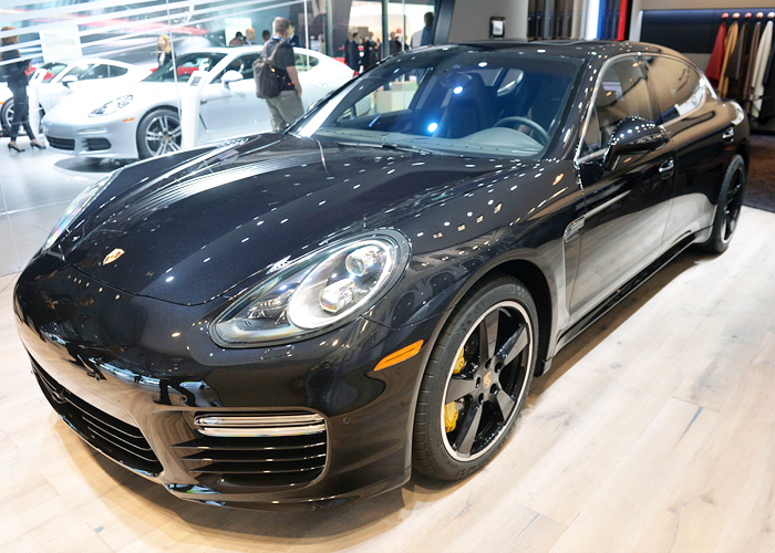 بورش باناميرا 2015 تحصل على تطويرات داخلية وخارجية "صور ومواصفات" Porsche Panamera 6