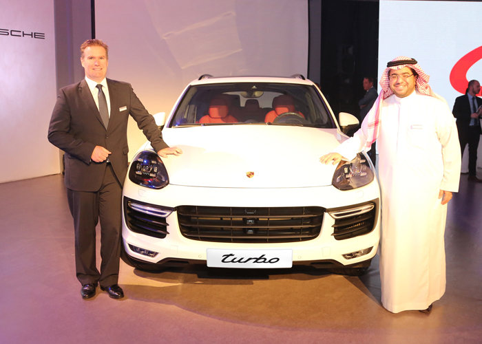 بورش كايين 2015 الجديدة في السعودية “صور ومواصفات وفيديو واسعار” Porsche Cayenne