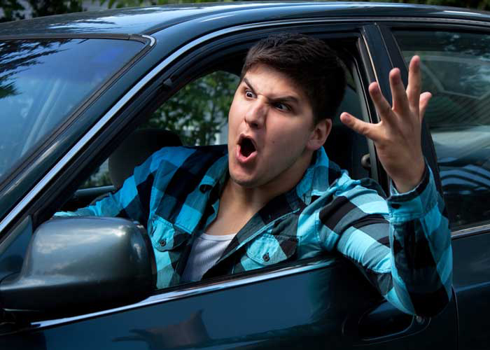 “نصيحة اليوم” ما الذي تسببه العصبية والغضب اثناء قيادة السيارة