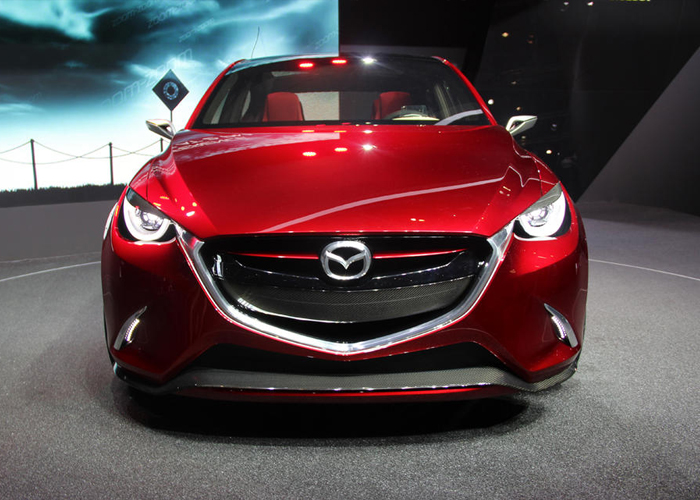 "هازومي" مفهوم سيارة جديدة من مازدا تظهر في معرض جنيف للسيارات Mazda Hazumi 5