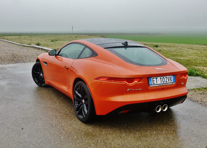 جاكوار اف تايب كوبيه 2015 بالتطويرات الجديدة صور ومواصفات Jaguar F-Type