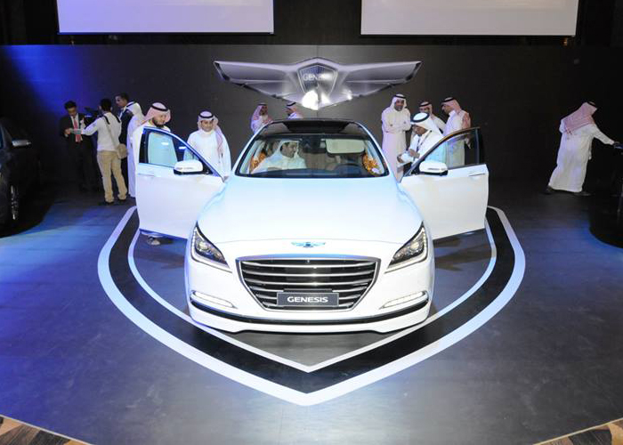 اسعار هيونداي جينيسيس 2015 الجديدة رسمياً جميع الفئات + المواصفات + الصور Hyundai Genesis 2