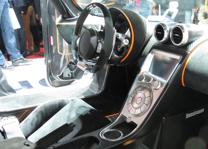 شاهد بعض الحقائق الغريبة عن سيارة كوينيجسيج ون 1 الجديدة Koenigsegg One:1 1