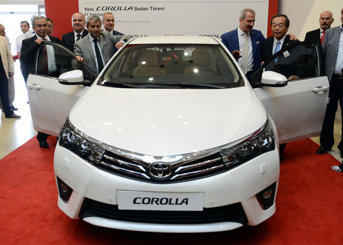 تويوتا كورولا 2015 بالتطويرات الجديدة صور واسعار ومواصفات Toyota Corolla
