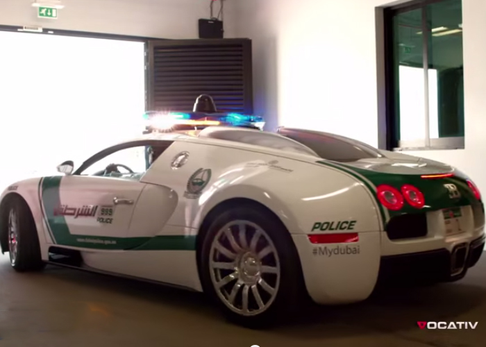 “فيديو”: شاهد مقر أسطول سيارات شرطة دبي الفاخرة Dubai Police