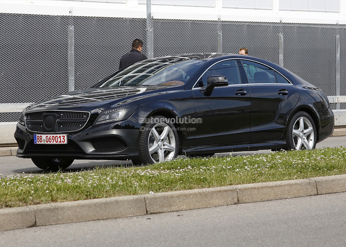 اول صورة مسربة لسيارة مرسيديس بنز سي ال اس C218 الجديدة Mercedes-Benz CLS