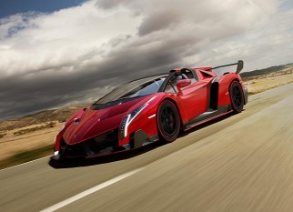“بالصور”السيارة لامبورجيني فينو رودستر الخارقة  Lamborghini Veneno Roadster