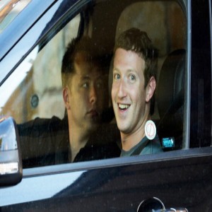 فولكس فاجن ترسل هدية سيارة إلى مارك زوكربيرج مؤسس فيس بوك لقيادته جولف GTI