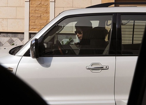 السلطات السعودية تضبط 12 امرأة قدن سياراتهن في يوم "26 أكتوبر" الماضي 5